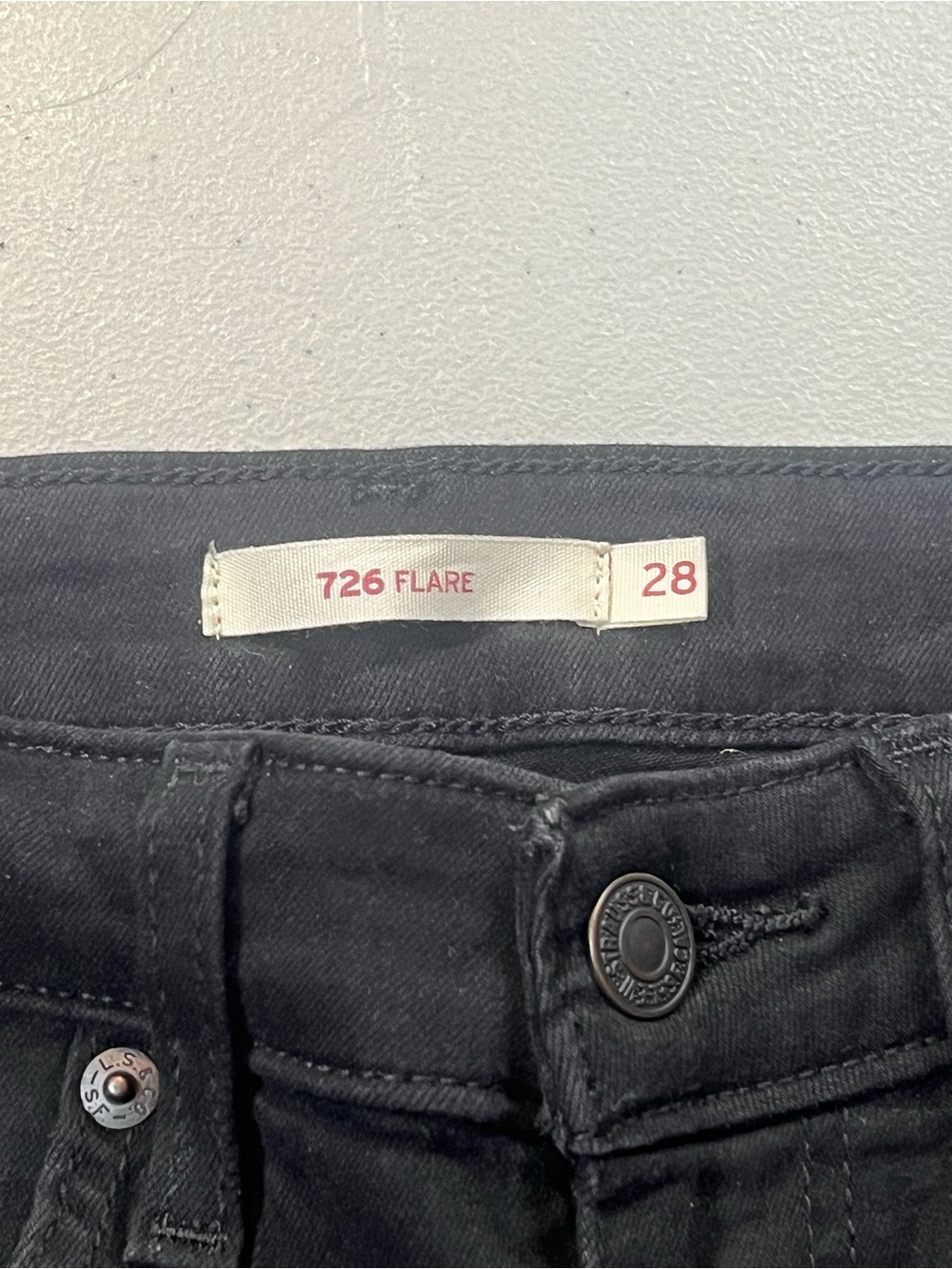 Levi’s 726 Flare Jeans Women’s Size 28 Black High Rise Flared Denim - Picture 2 of 12